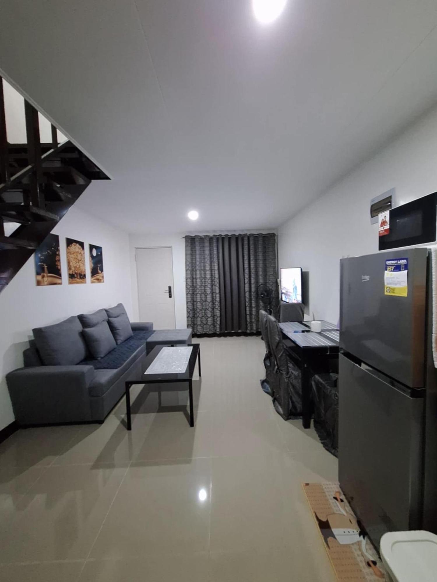 Xevera Mabalacat Heart Staycation Exterior photo